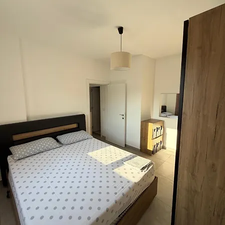 Miqesia 1 Apartment *